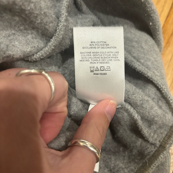 Express Sweater - Picture 4 of 5